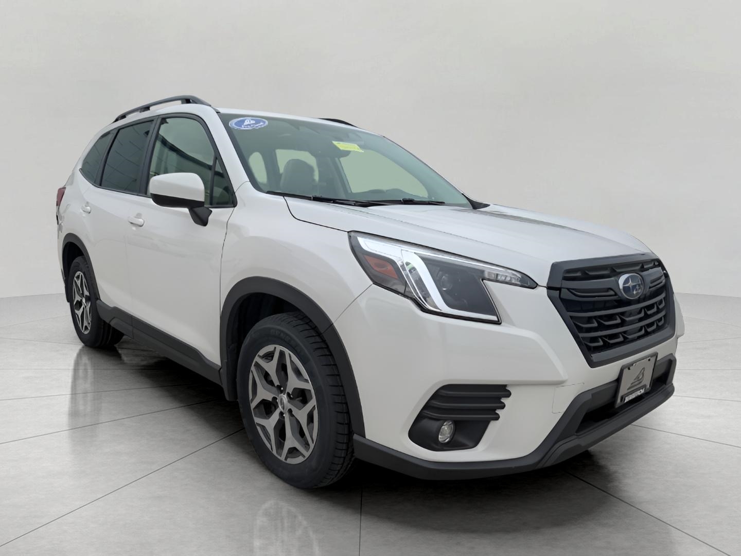 White 2024 Subaru Forester Premium Crossover AWD SUV / Crossover All-Wheel Drive Continuously Variable Transmission