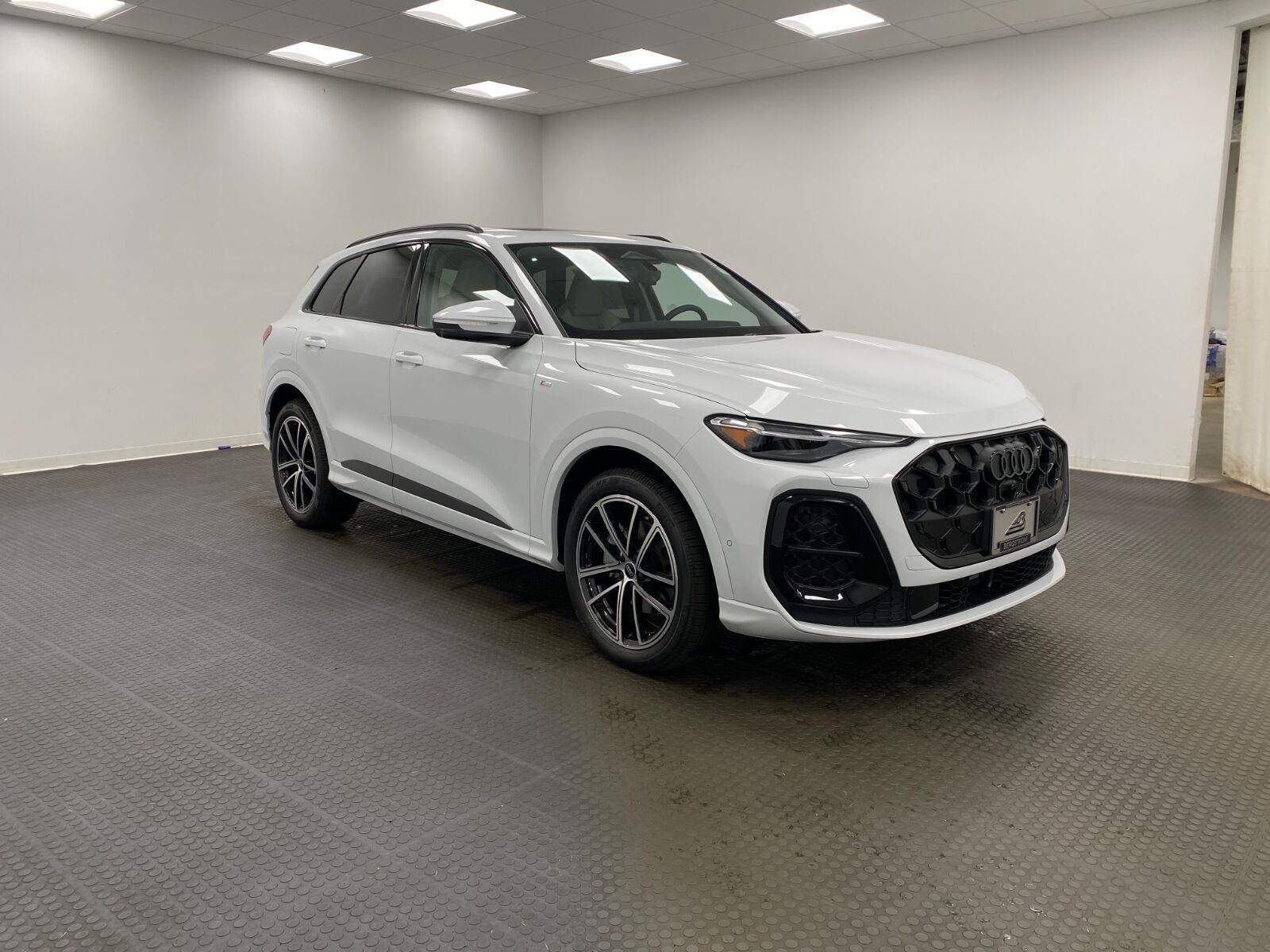 GLACIER WHITE METALLIC 2026 Audi Q5 SUV / Crossover All-Wheel Drive Automatic