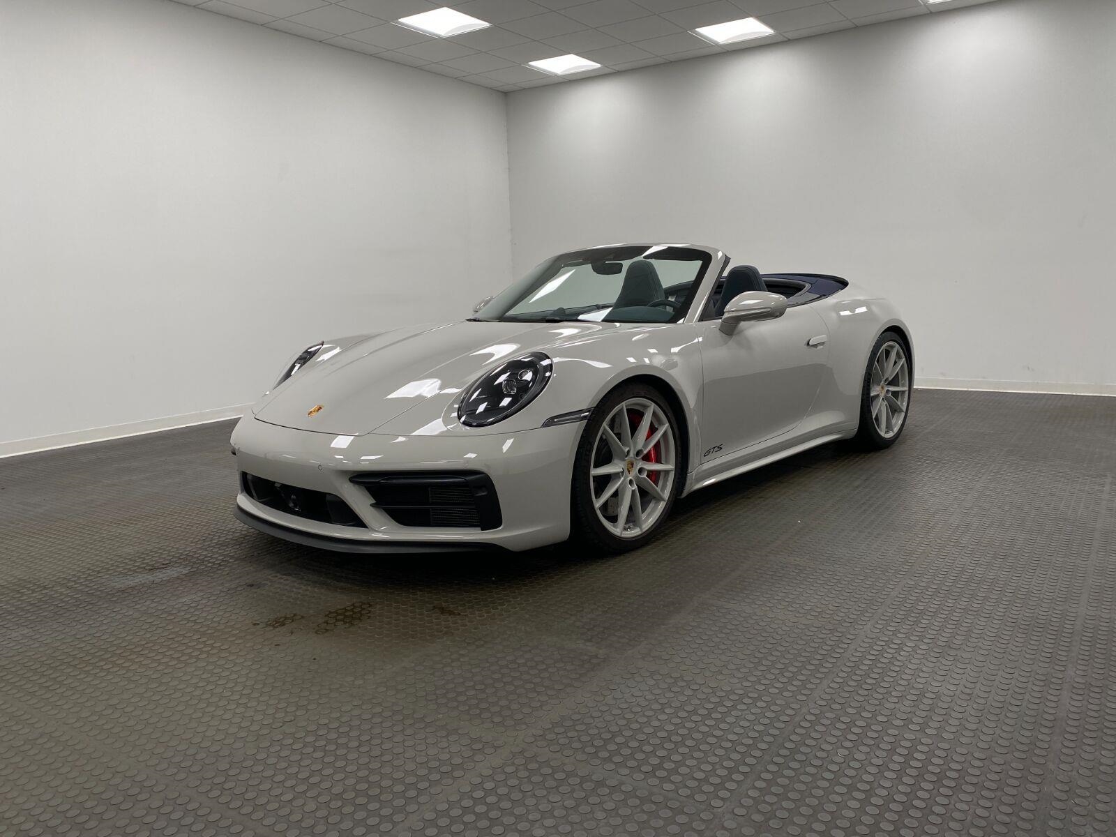 2024 Porsche 911 Carrera GTS Cabriolet RWD