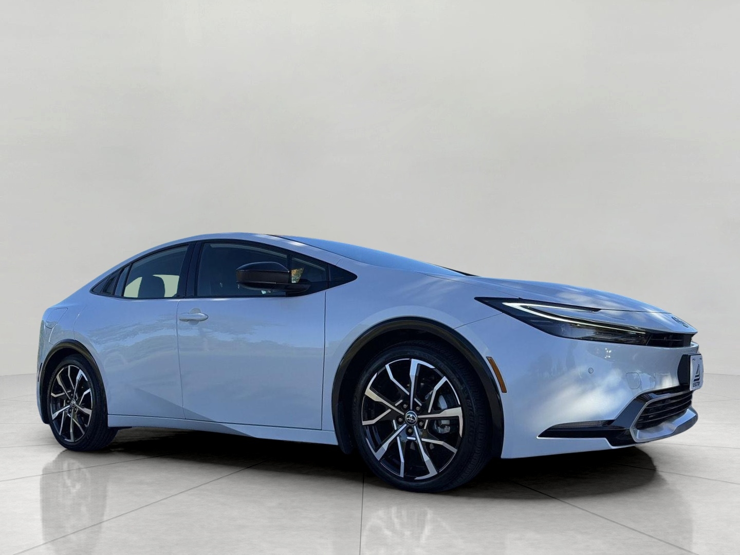 White (WIND CHILL PEARL) 2026 Toyota Prius Plug-In Hybrid Hatchback Front-Wheel Drive Manual