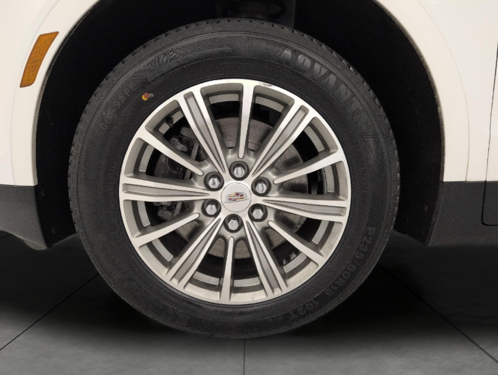 View vehicle photo 4