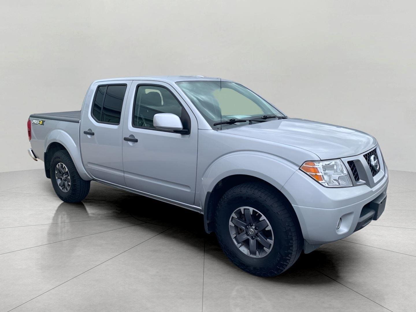 BRILLIANT SILVER 2018 Nissan Frontier PRO-4X Crew Cab 4WD Pickup Truck Four-Wheel Drive Automatic
