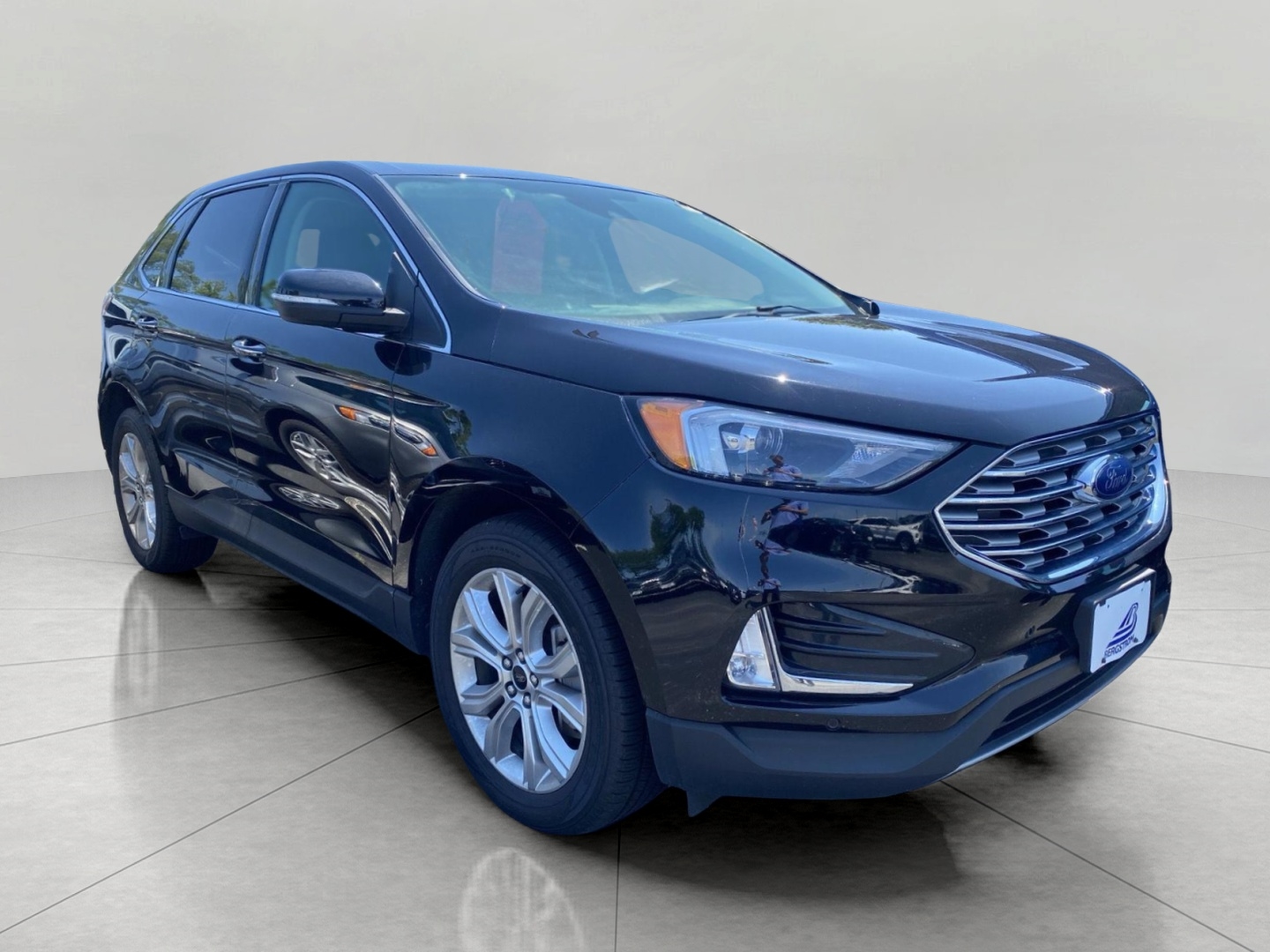  2024 Ford Edge Titanium AWD   