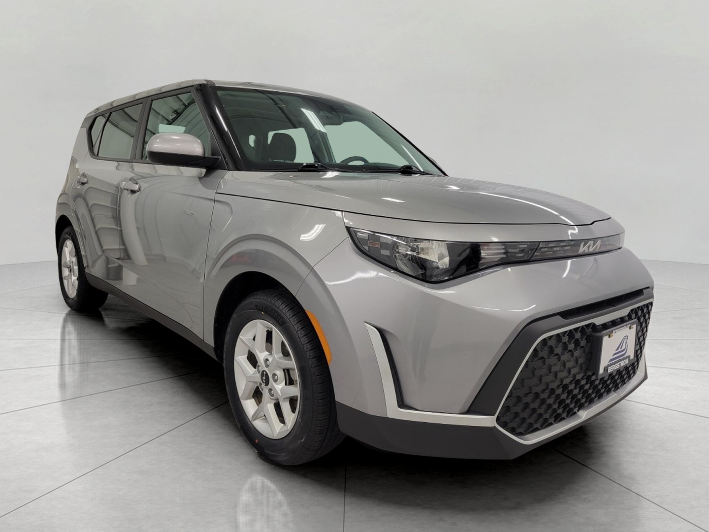 STEEL GRAY 2025 Kia Soul LX FWD SUV / Crossover Front-Wheel Drive Automatic