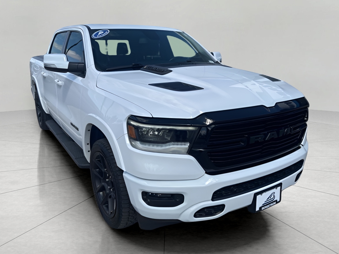 2020 RAM 1500 Laramie Crew Cab 4WD