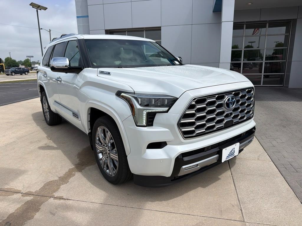 2024 Toyota Sequoia Capstone 4WD