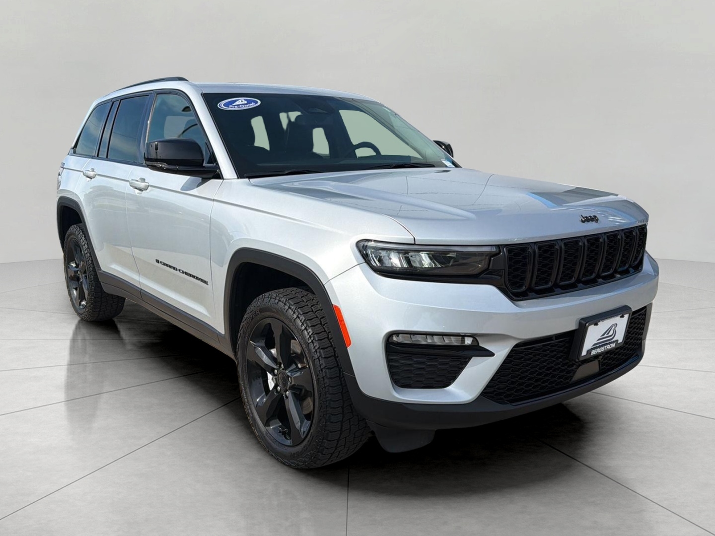 SILVER ZYNITH 2024 Jeep Grand Cherokee SUV / Crossover Four-Wheel Drive Automatic