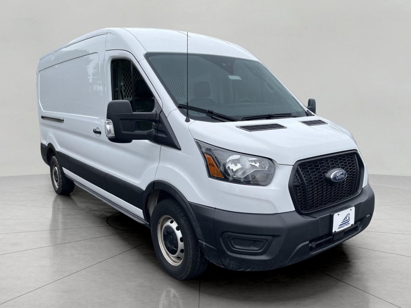 2022 Ford Transit Cargo 250 Medium Roof LB RWD