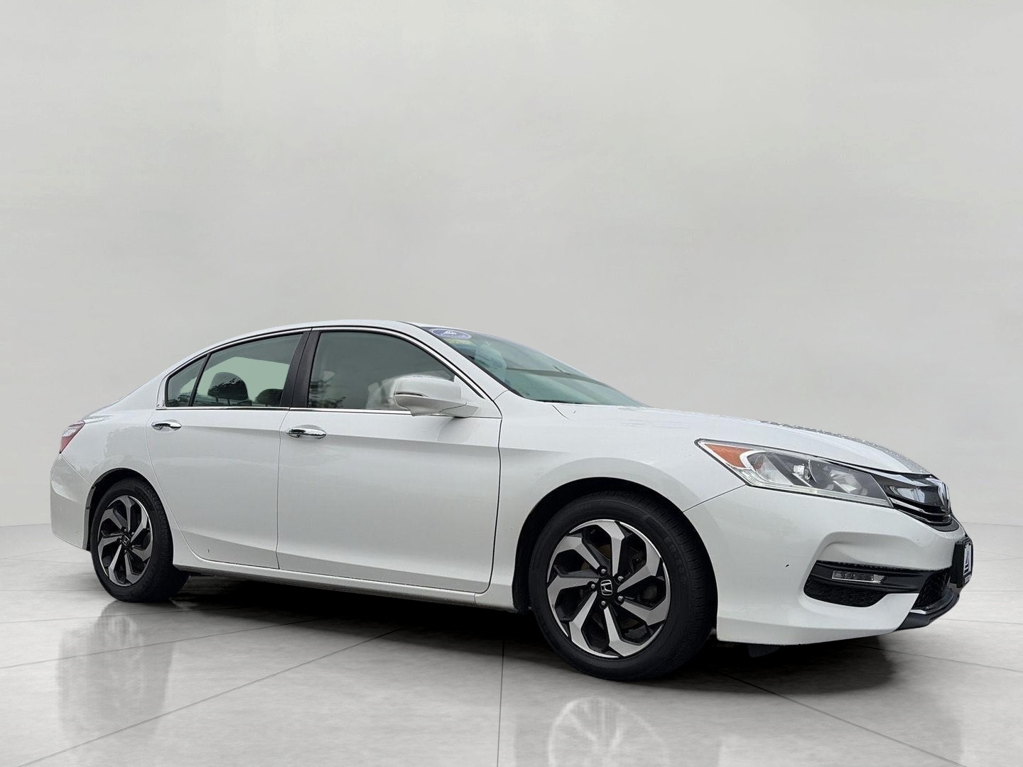 WHITE ORCHID PEARL 2016 Honda Accord Sedan Front-Wheel Drive Automatic