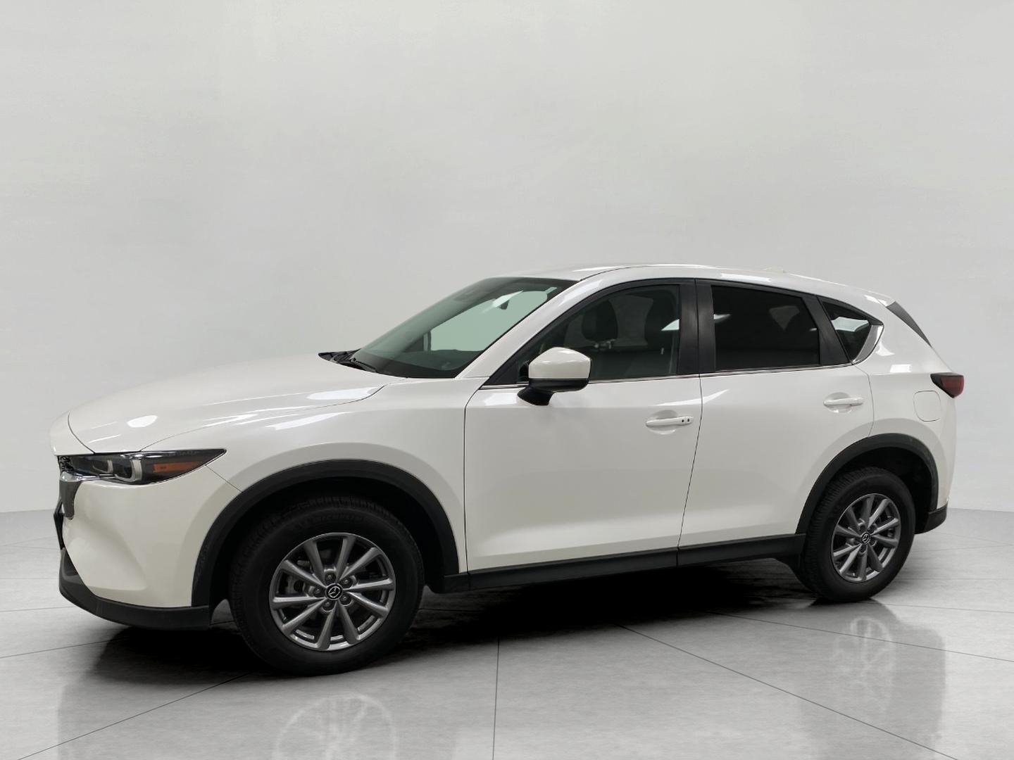 View vehicle photo 7