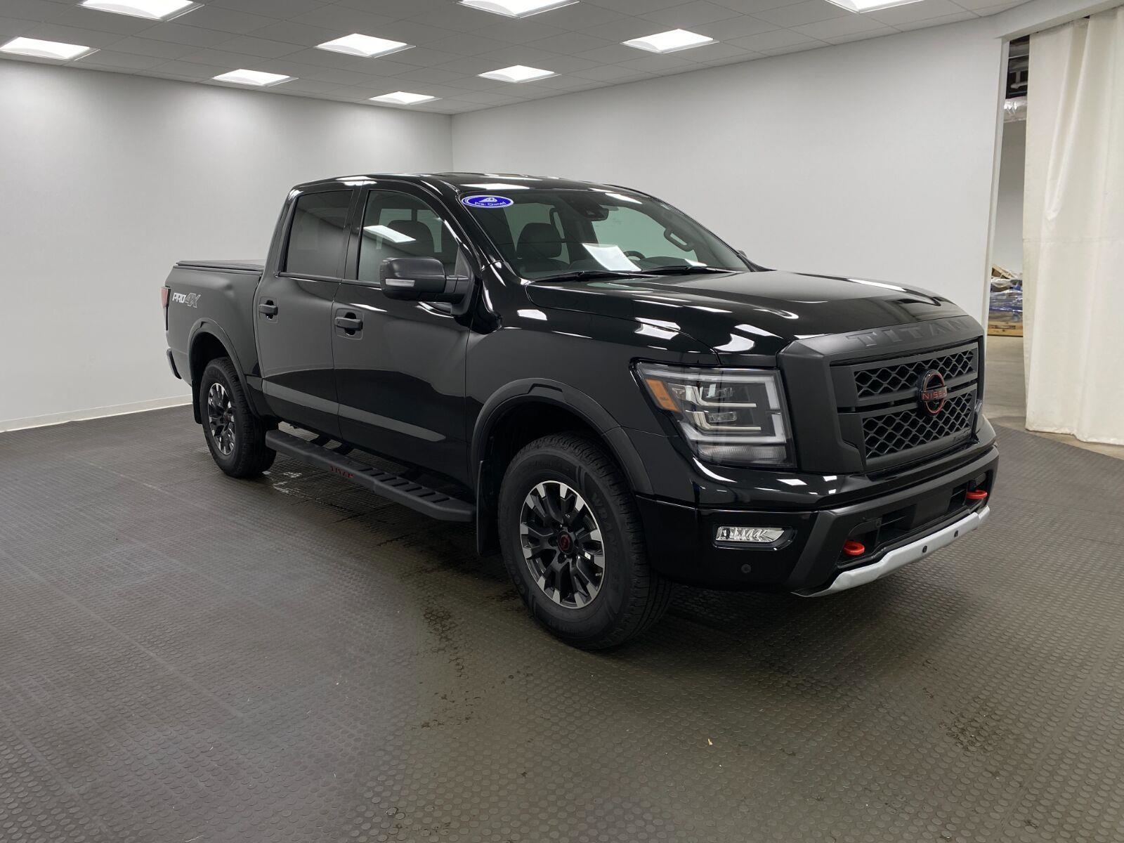 SUPER BLACK 2023 Nissan Titan Pickup Truck Four-Wheel Drive Automatic