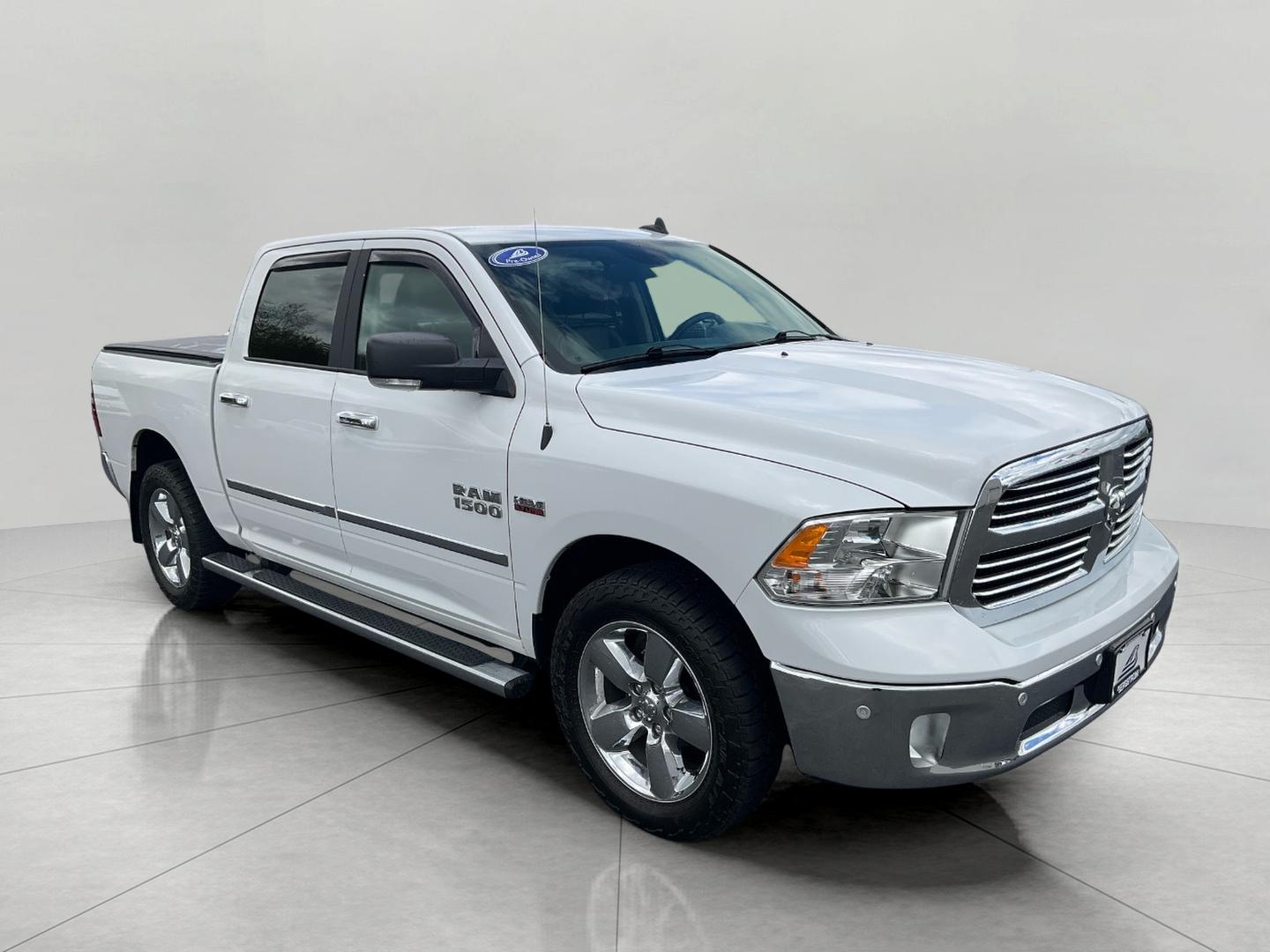 BRIGHT WHITE CLEARCOAT 2018 RAM 1500 Big Horn Crew Cab 4WD Pickup Truck Four-Wheel Drive Automatic
