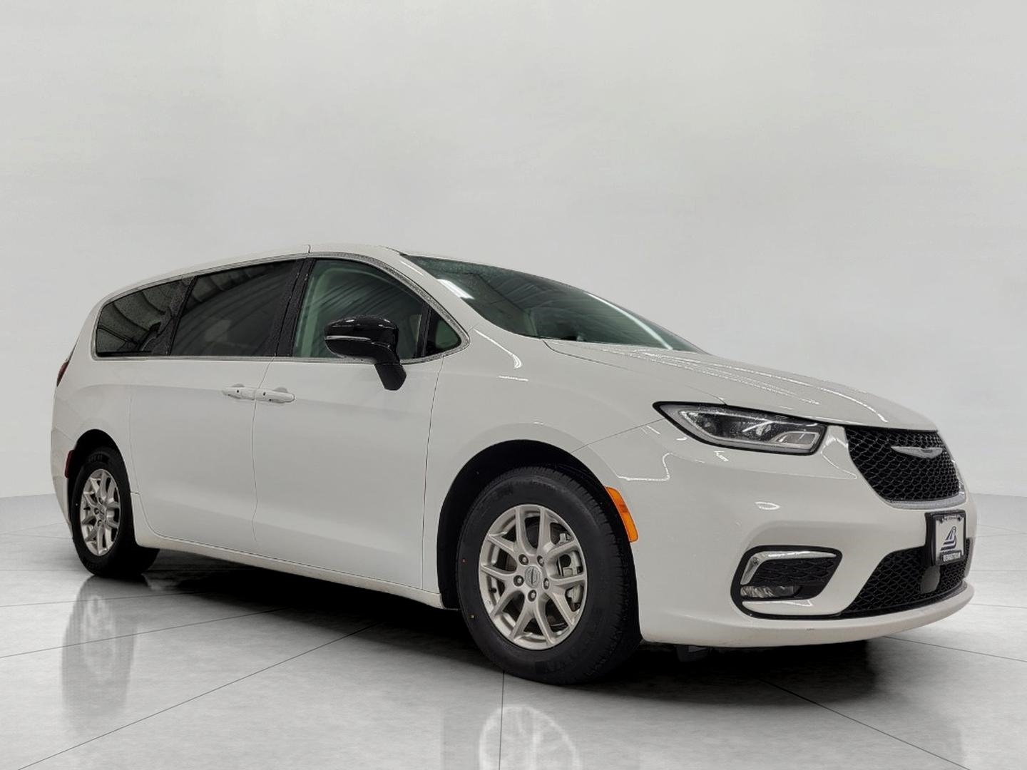 2024 Chrysler Pacifica Touring L FWD