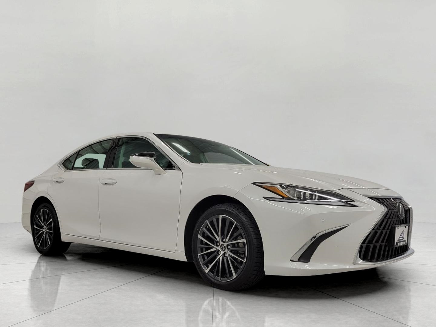 EMINENT WHITE PEARL 2023 Lexus ES Sedan Automatic
