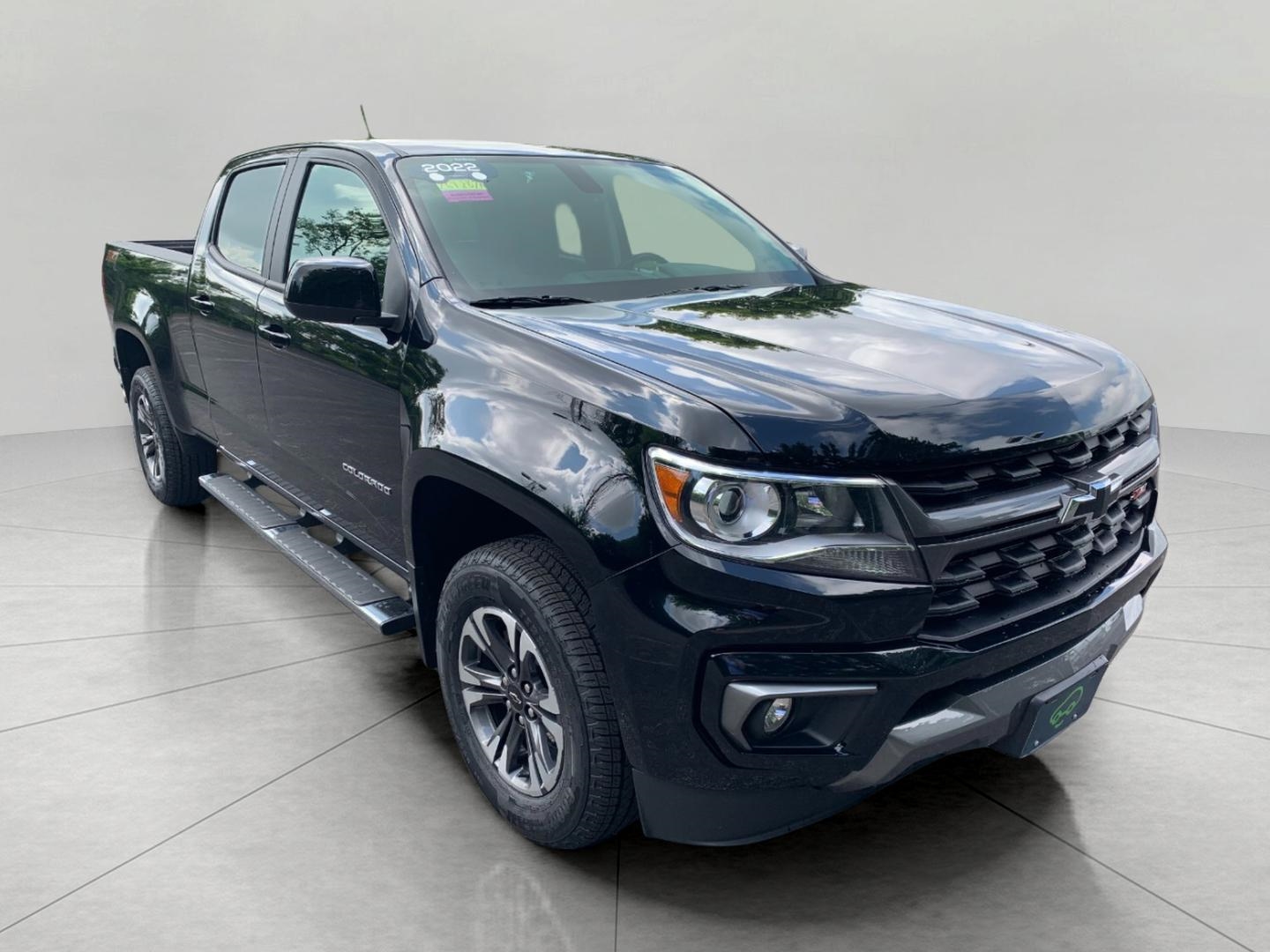 Black 2022 Chevrolet Colorado Z71 Crew Cab 4WD Pickup Truck Four-Wheel Drive Automatic
