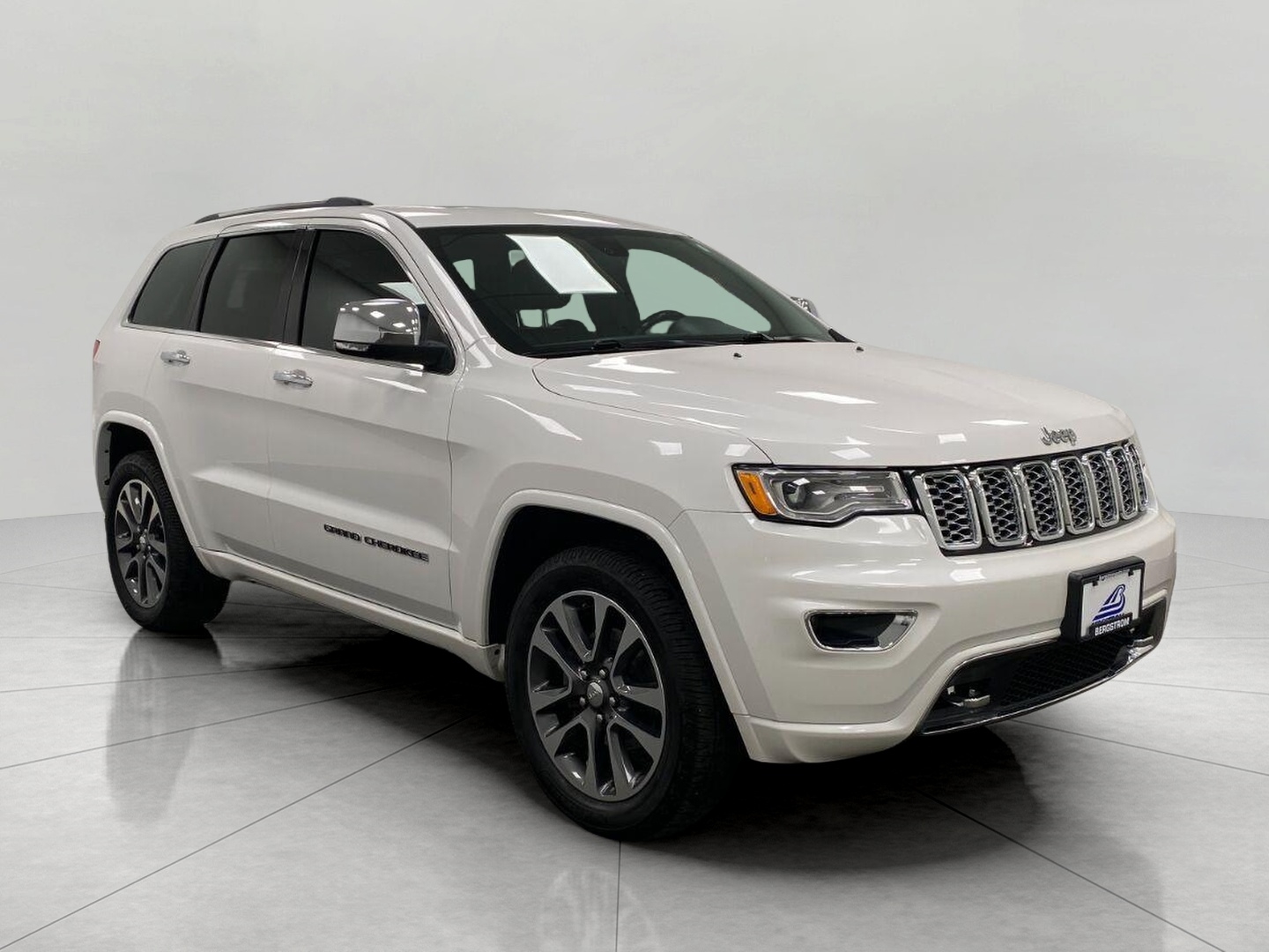 White (IVORY 3-COAT) 2017 Jeep Grand Cherokee SUV / Crossover Four-Wheel Drive Automatic