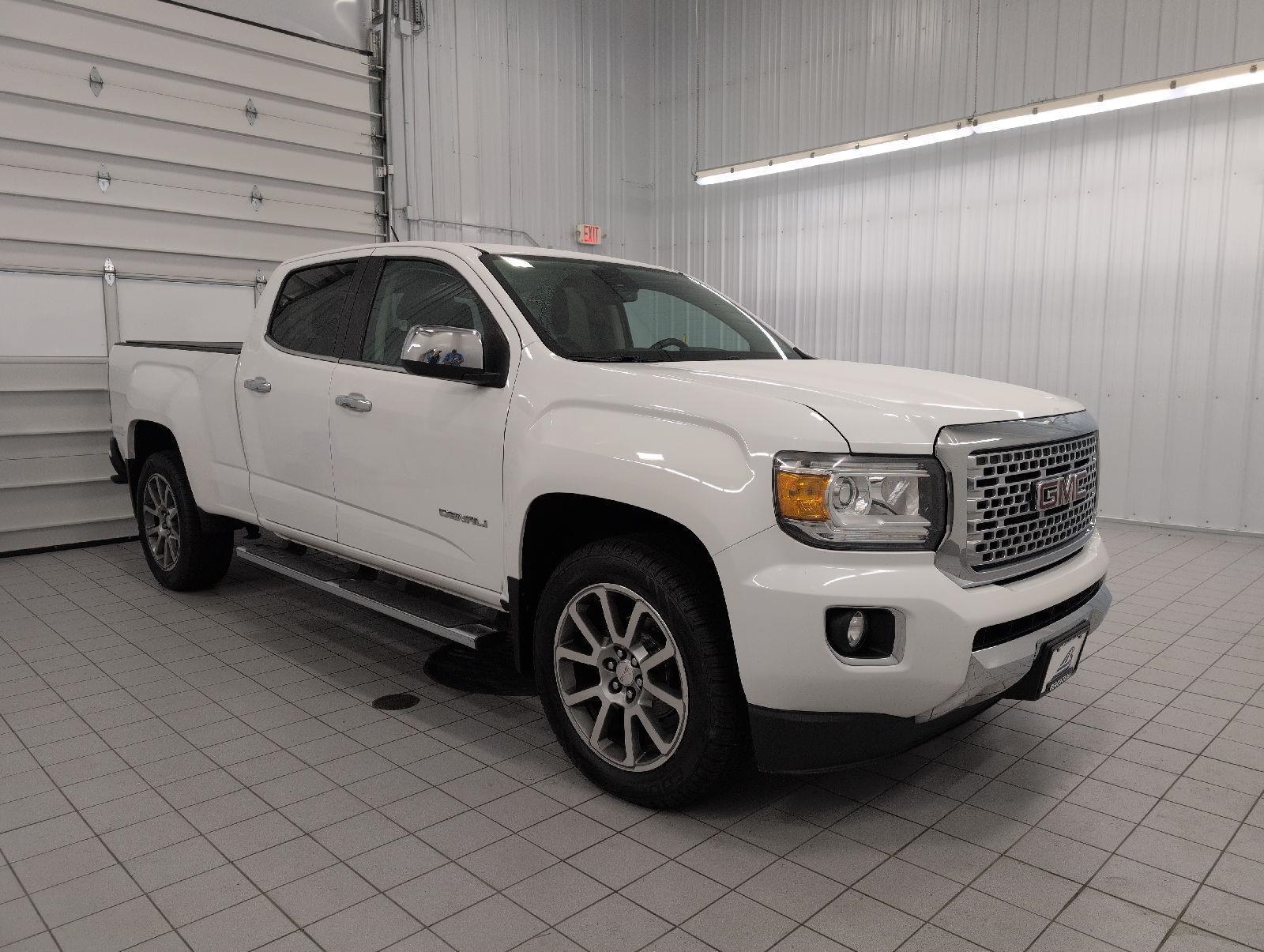 SUMMIT WHITE 2017 GMC Canyon Pickup Truck Four-Wheel Drive Automatic