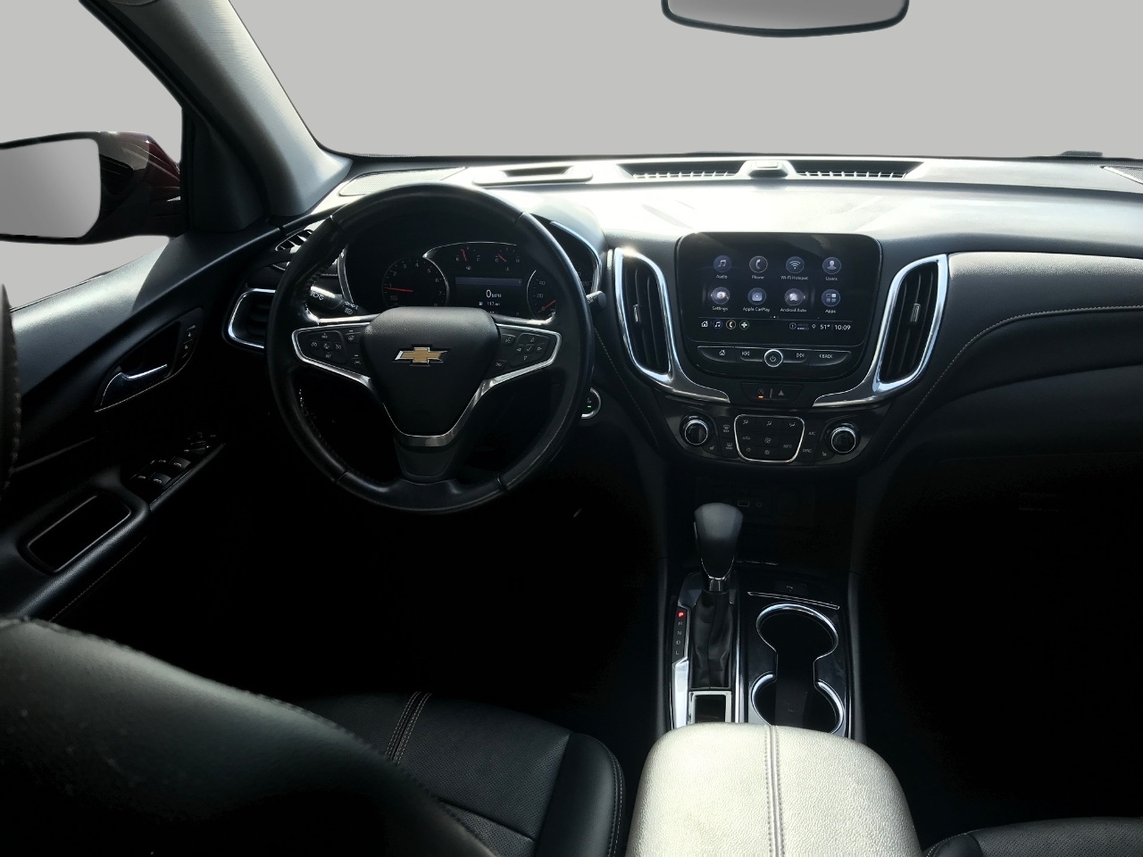 View vehicle photo 4