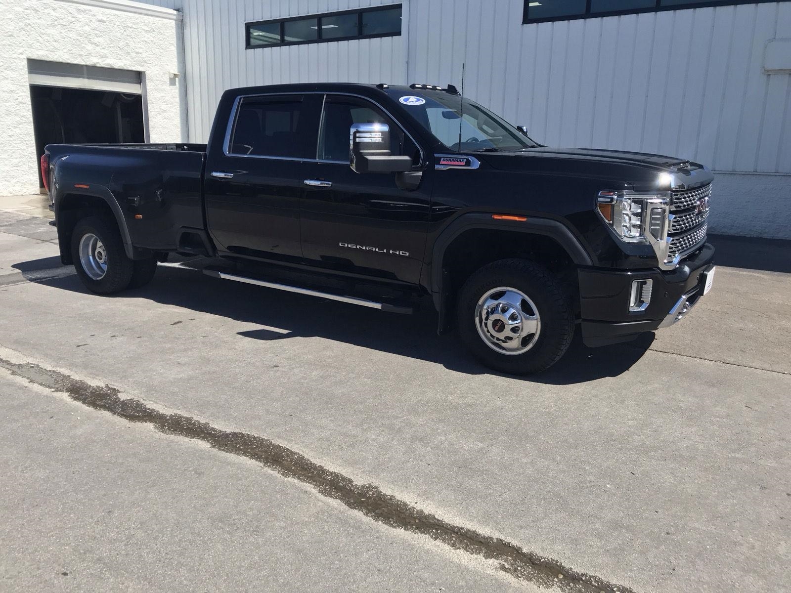 ONYX BLACK 2021 GMC Sierra 3500HD Denali Crew Cab LB DRW 4WD Pickup Truck Four-Wheel Drive Automatic