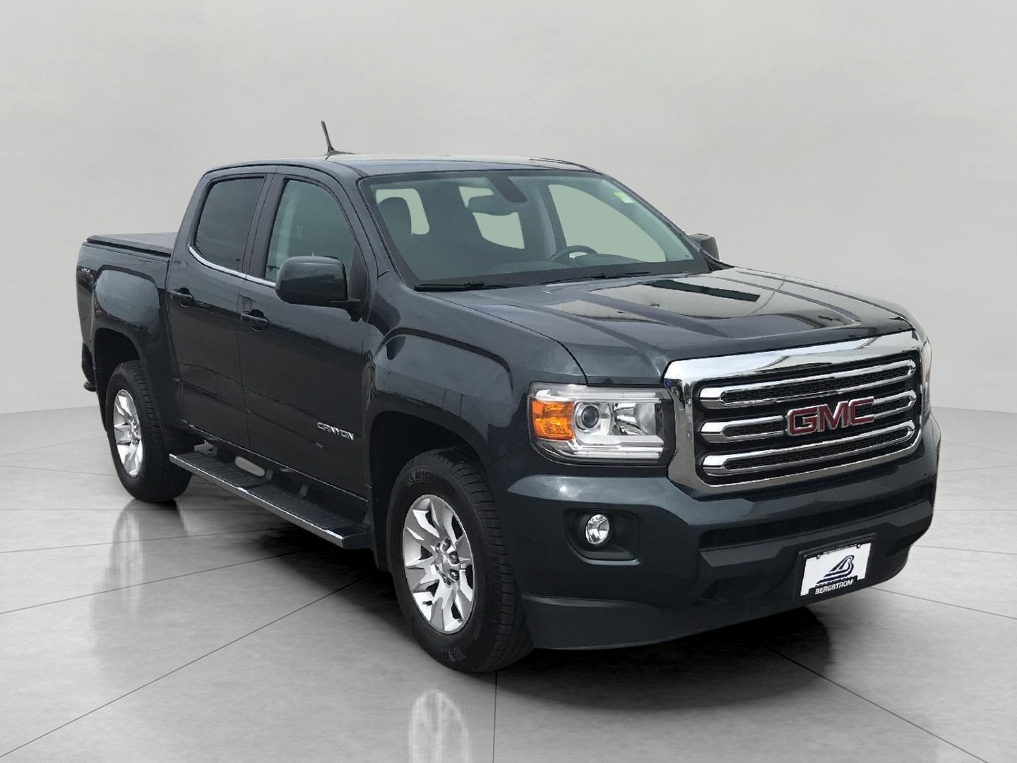 DARK SLATE METALLIC 2018 GMC Canyon Pickup Truck Four-Wheel Drive Automatic