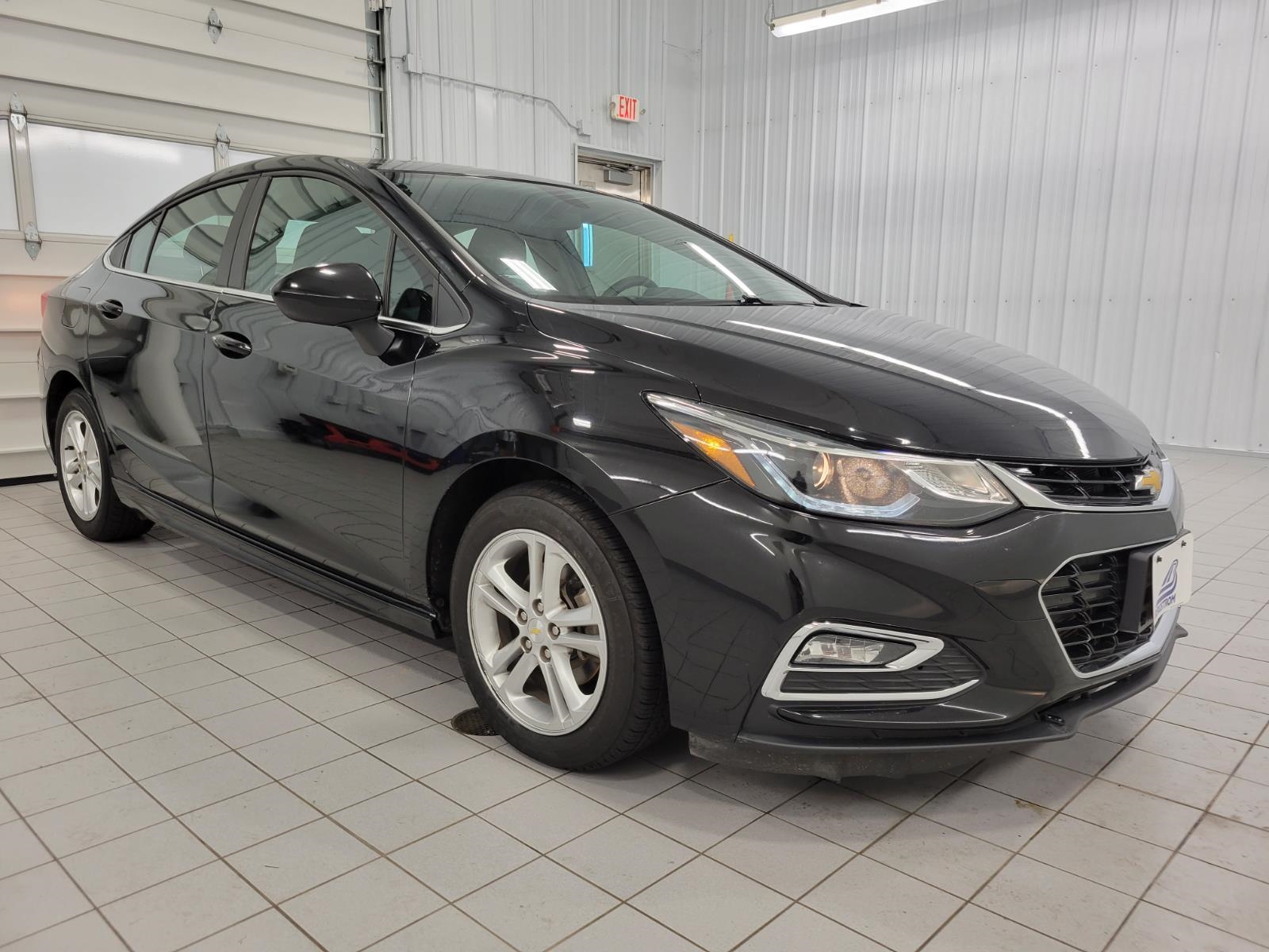 2017 Chevrolet Cruze LT Sedan FWD
