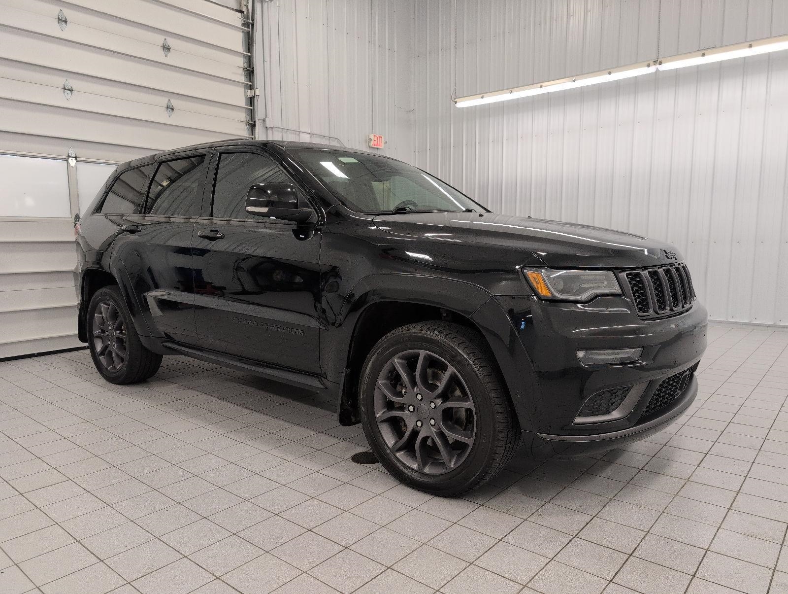 DIAMOND BLACK CRYSTAL 2021 Jeep Grand Cherokee SUV / Crossover Four-Wheel Drive Automatic