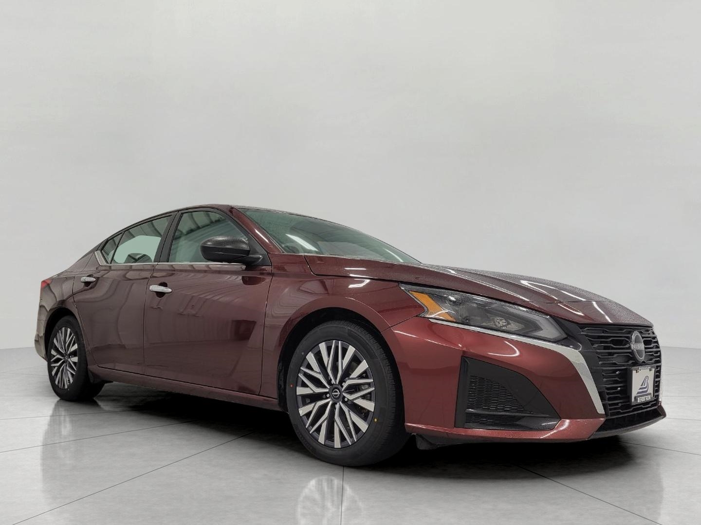2025 Nissan Altima 2.5 SV FWD