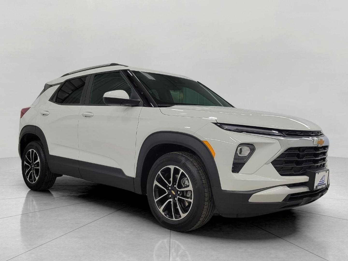 SUMMIT WHITE 2024 Chevrolet Trailblazer LT FWD SUV / Crossover Front-Wheel Drive Automatic