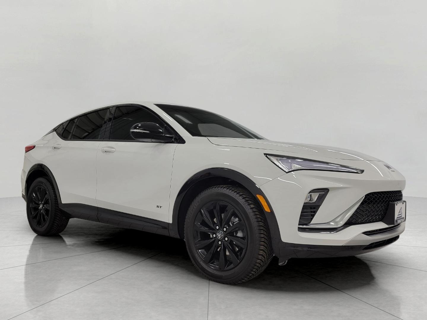 SUMMIT WHITE 2025 Buick Envista Sport Touring FWD SUV / Crossover Front-Wheel Drive 6-Speed Automatic