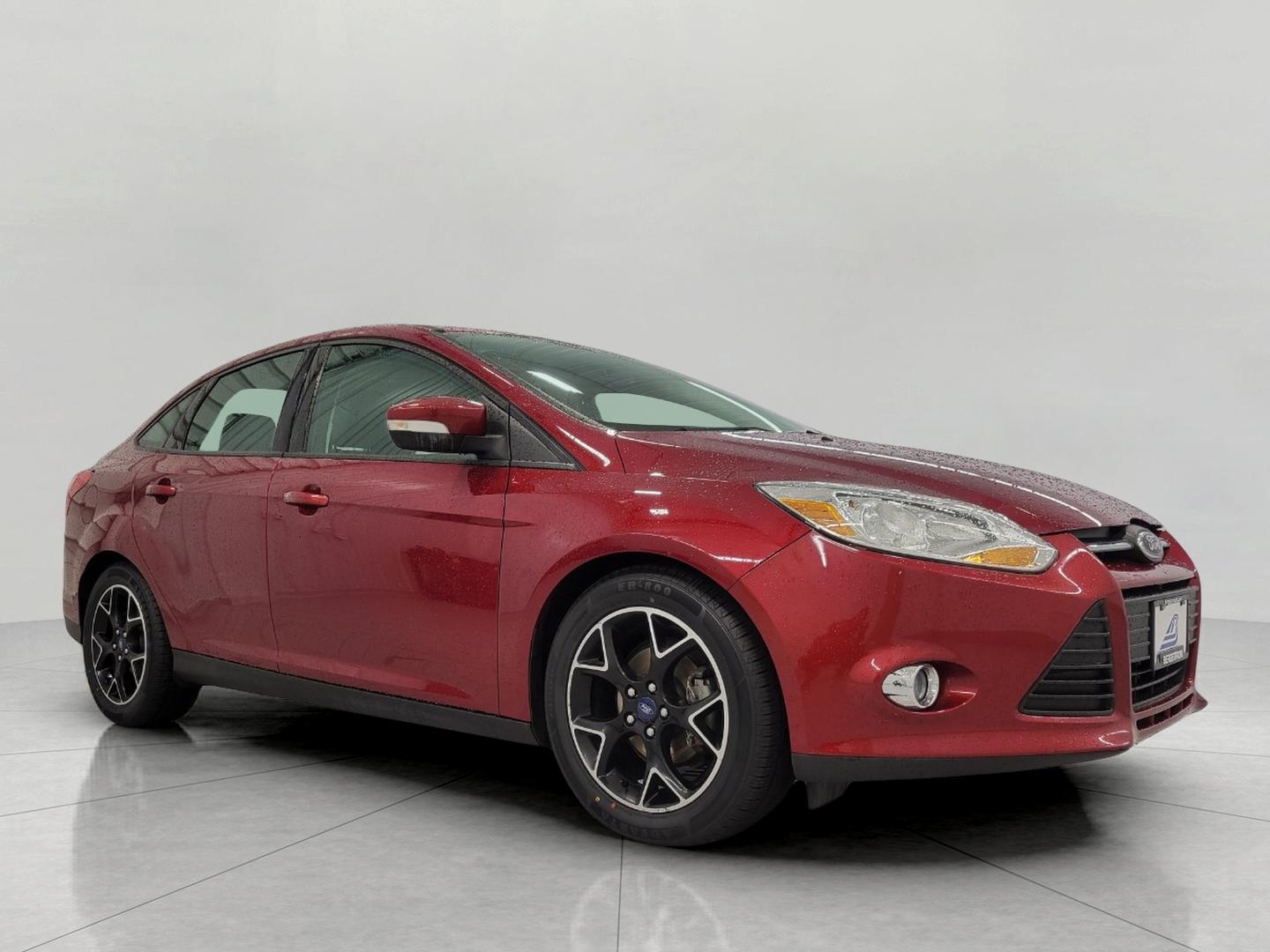 RUBY RED METALLIC TINTED 2013 Ford Focus SE Sedan Front-Wheel Drive