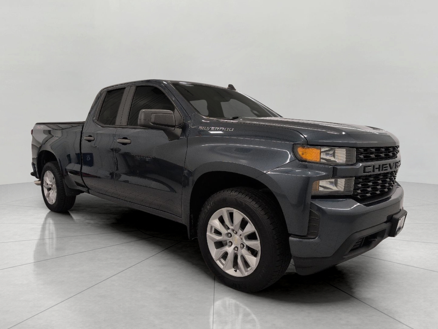 SHADOW GRAY METALLIC 2019 Chevrolet Silverado 1500 Pickup Truck Four-Wheel Drive Automatic