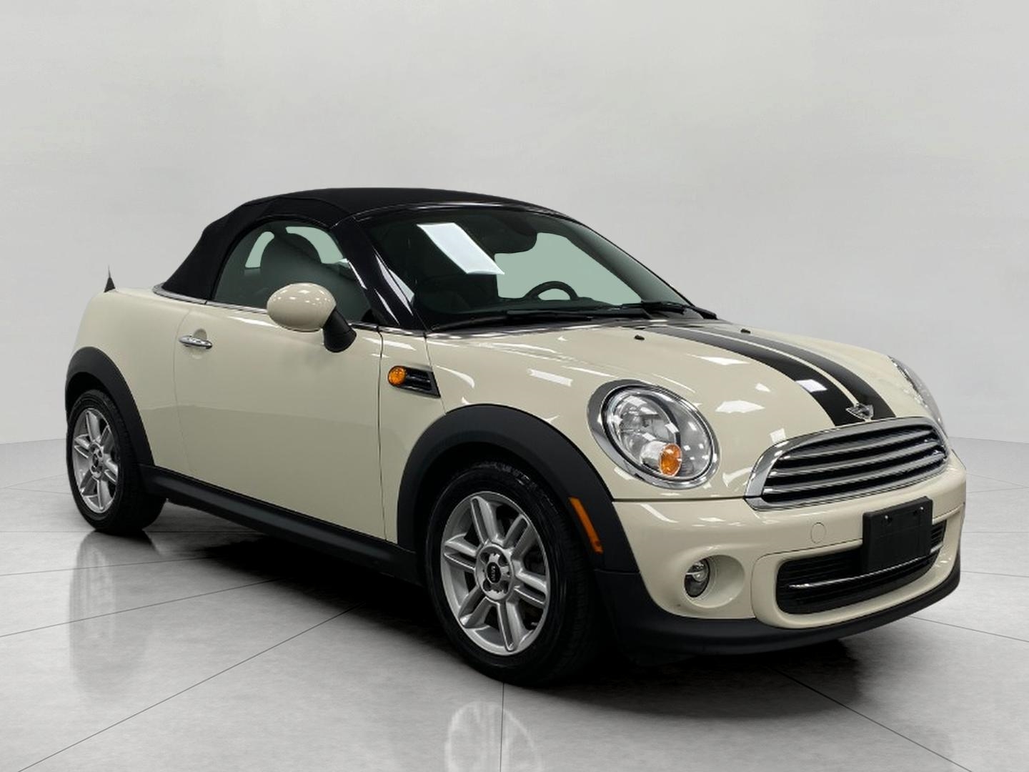 2014 MINI Roadster FWD Convertible Front-Wheel Drive