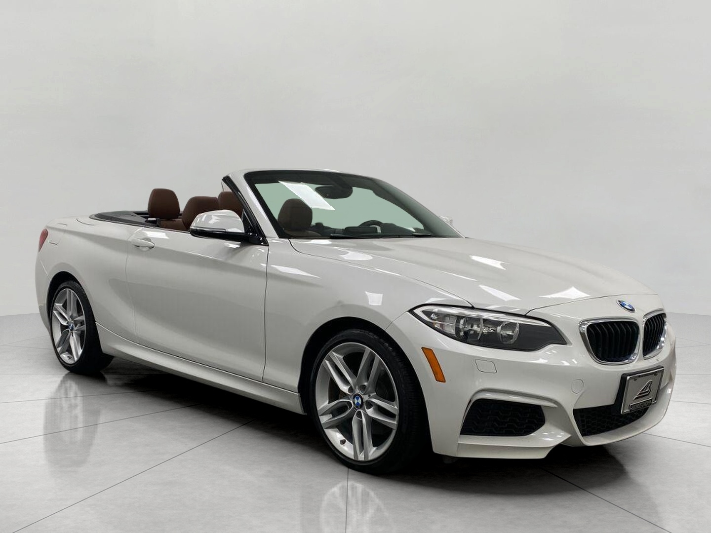 MINERAL WHITE METALLIC 2016 BMW 2 Series Convertible All-Wheel Drive Automatic