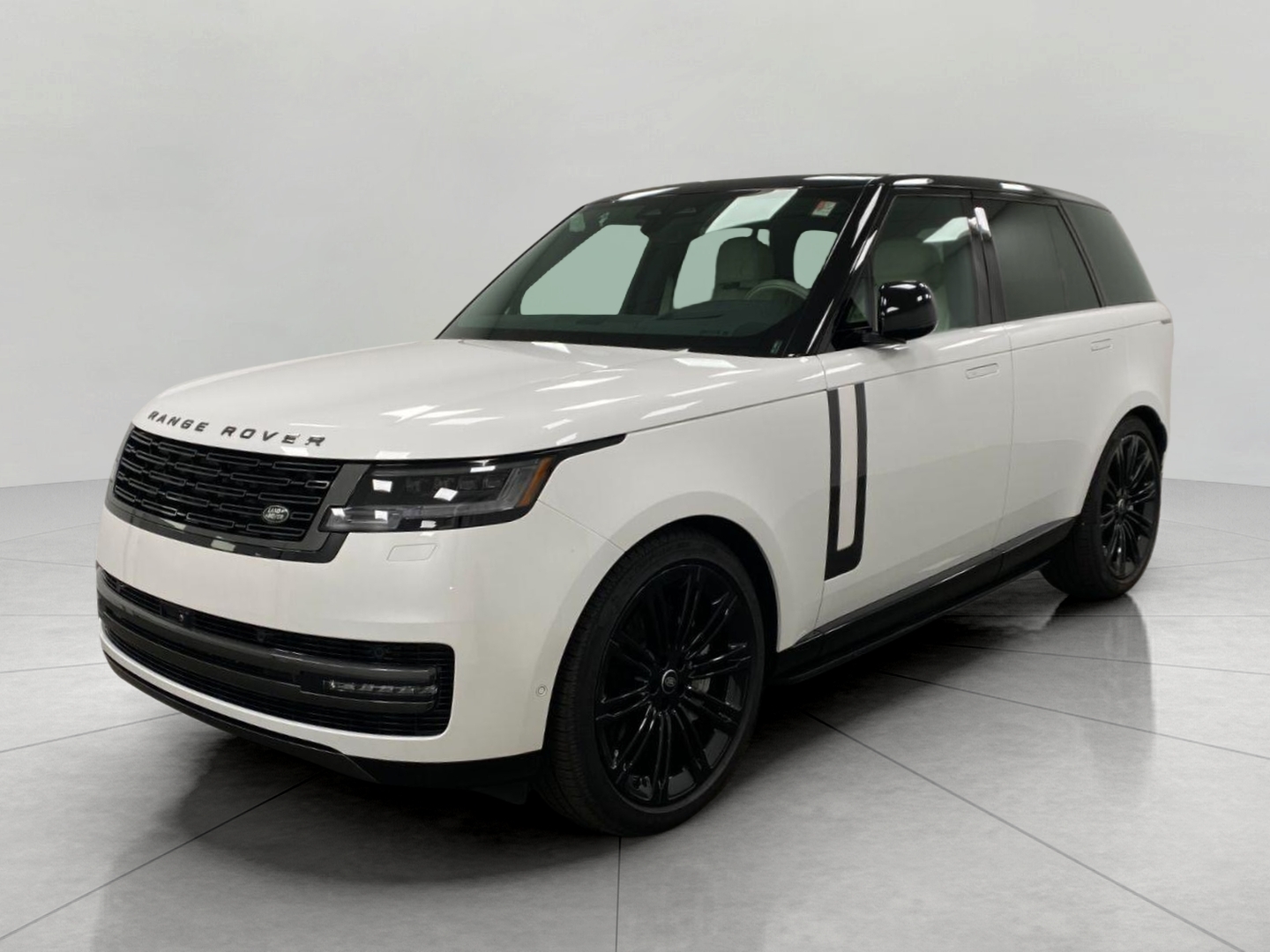 2025 Land Rover Range Rover P530 SE AWD
