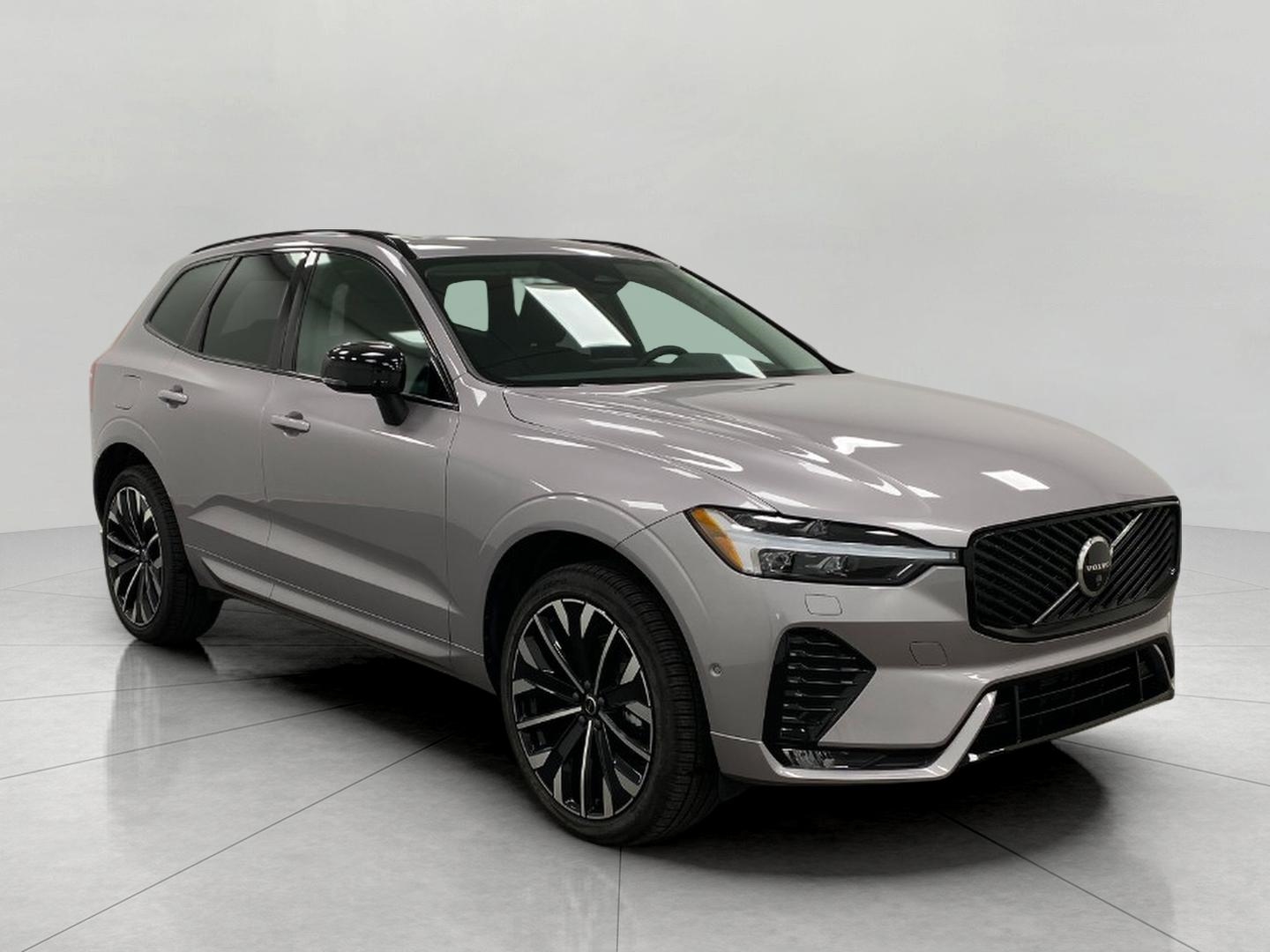 AURORA SILVER 2026 Volvo XC60 B5 Plus AWD SUV / Crossover All-Wheel Drive Automatic