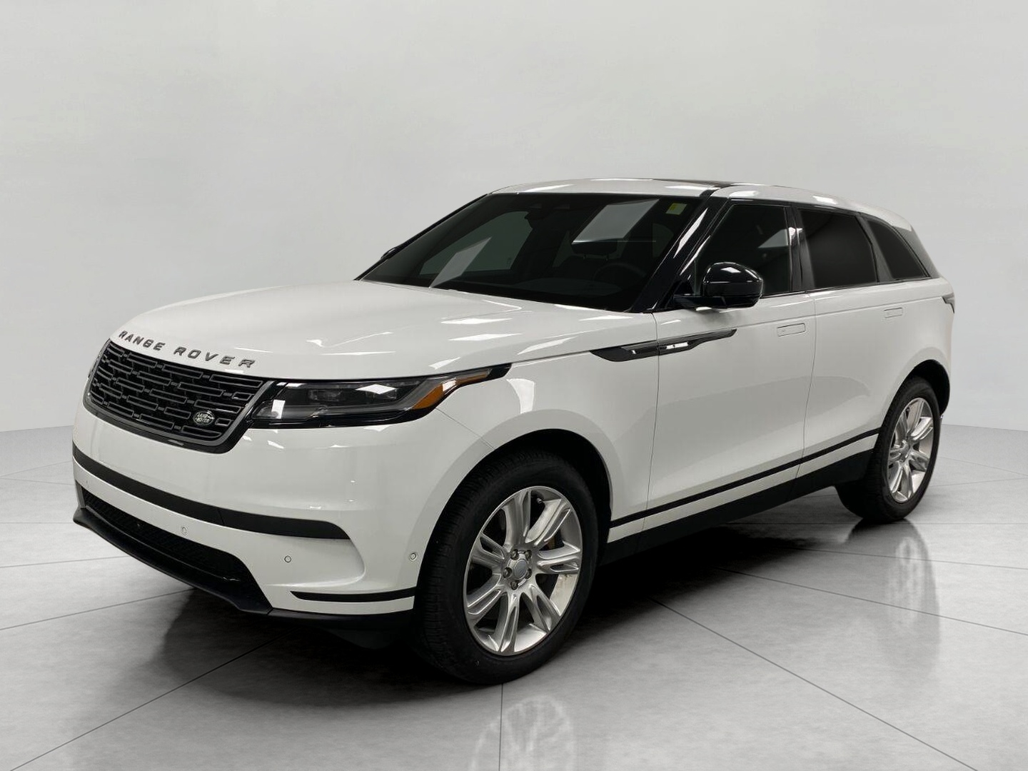 FUJI WHITE 2026 Land Rover Range Rover Velar SUV / Crossover All-Wheel Drive Automatic