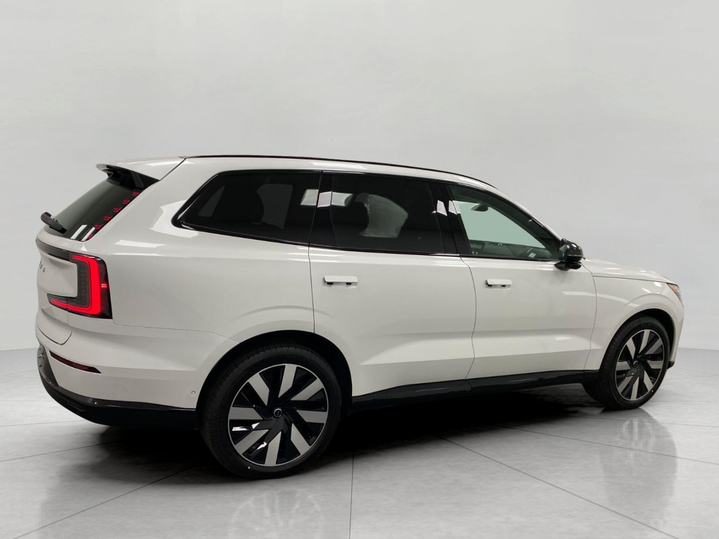 Crystal White 2026 Volvo EX90 SUV / Crossover All-Wheel Drive Automatic