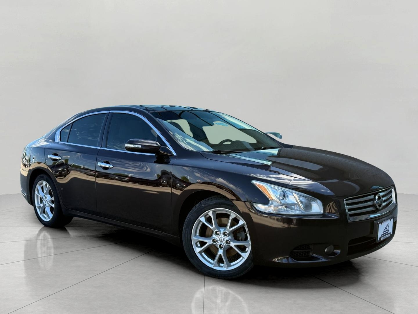 Red (CRIMSON BLACK) 2014 Nissan Maxima SV Sedan Front-Wheel Drive Continuously Variable Transmission