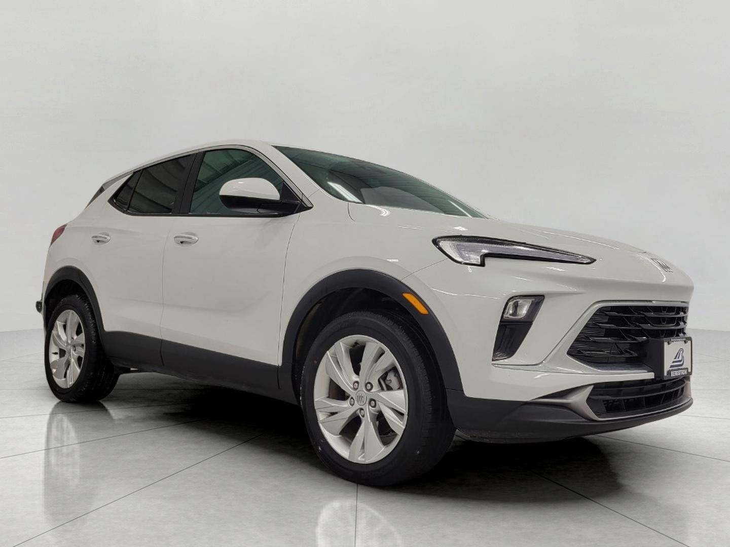 SUMMIT WHITE 2025 Buick Encore GX Preferred AWD SUV / Crossover All-Wheel Drive Automatic