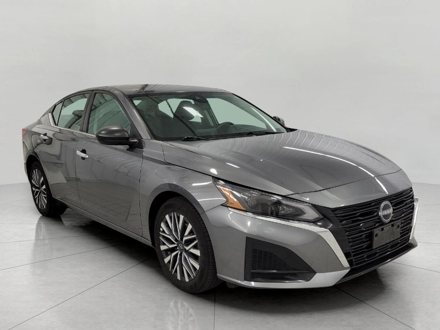 2025 Nissan Altima 2.5 SV FWD