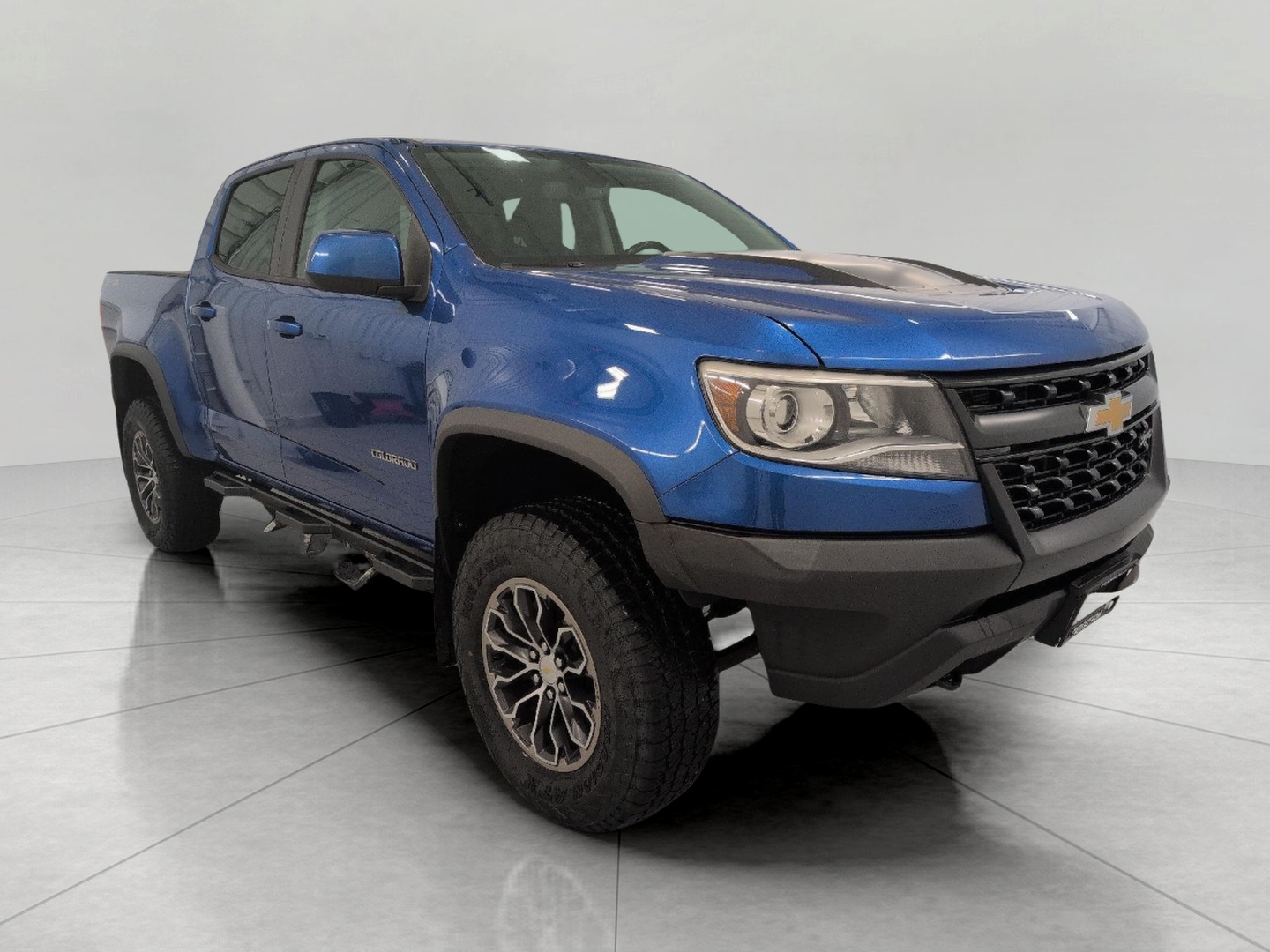 KINETIC BLUE METALLIC 2018 Chevrolet Colorado Pickup Truck Four-Wheel Drive Automatic