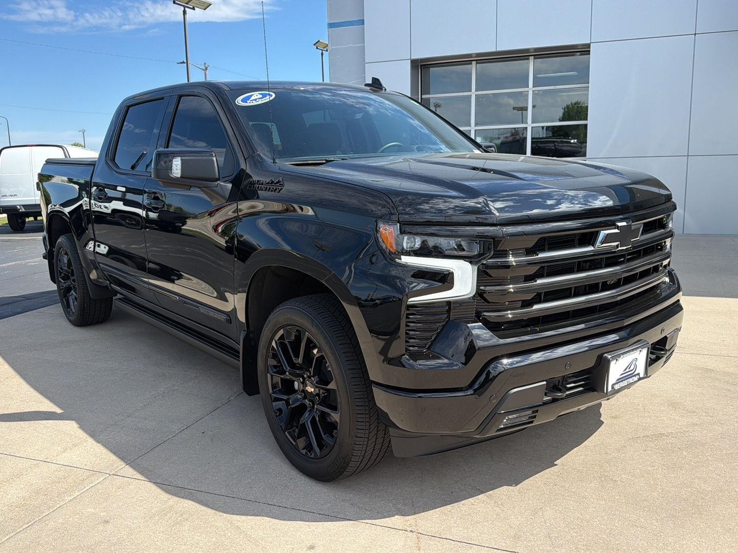 2026 Chevrolet Silverado 1500 High Country Crew Cab 4WD
