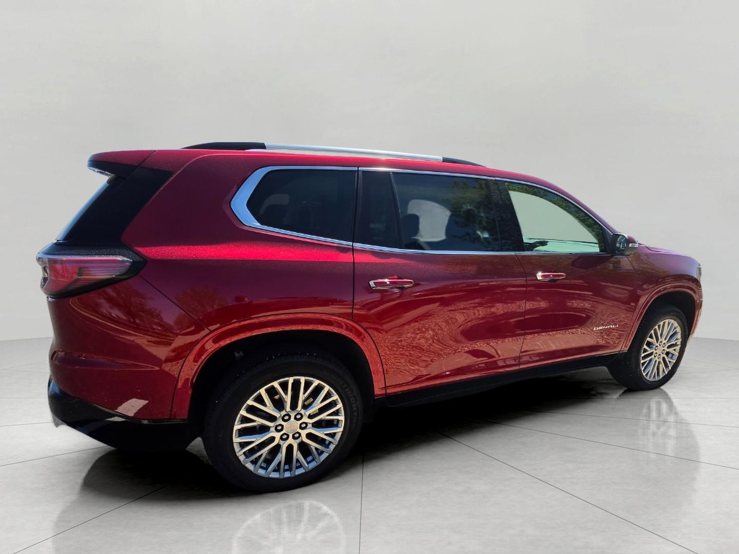 View vehicle photo 5