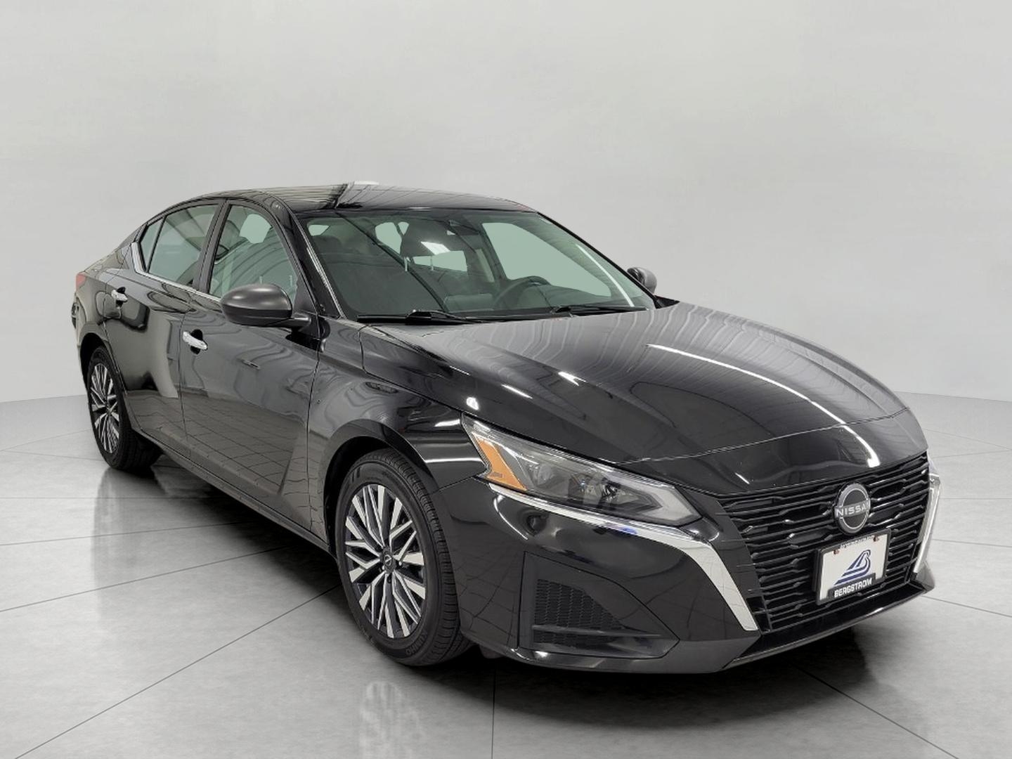 2025 Nissan Altima 2.5 SV FWD